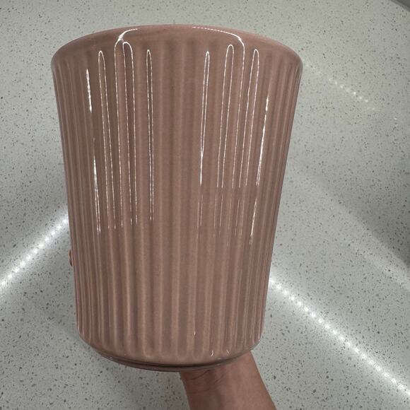 Pink Ceramic Flower Pot - Picture 2 of 4